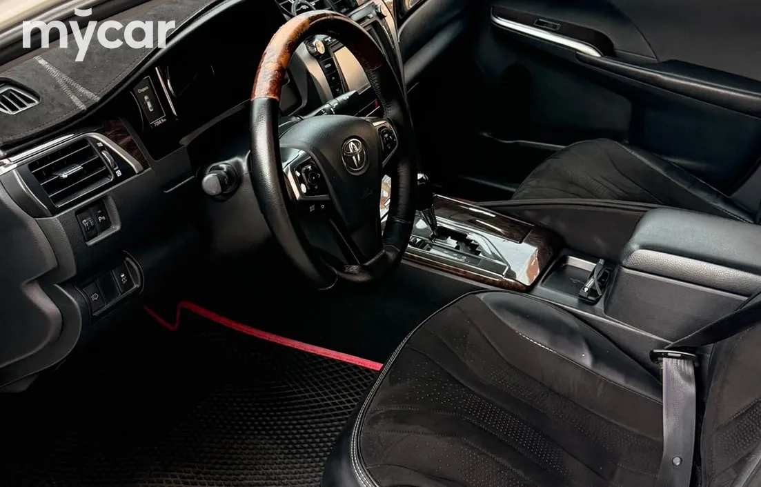 Toyota Camry 2015