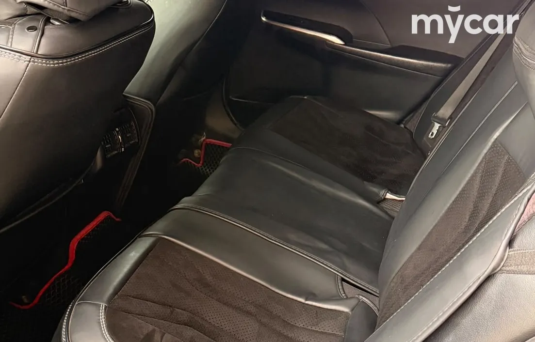 Toyota Camry 2015
