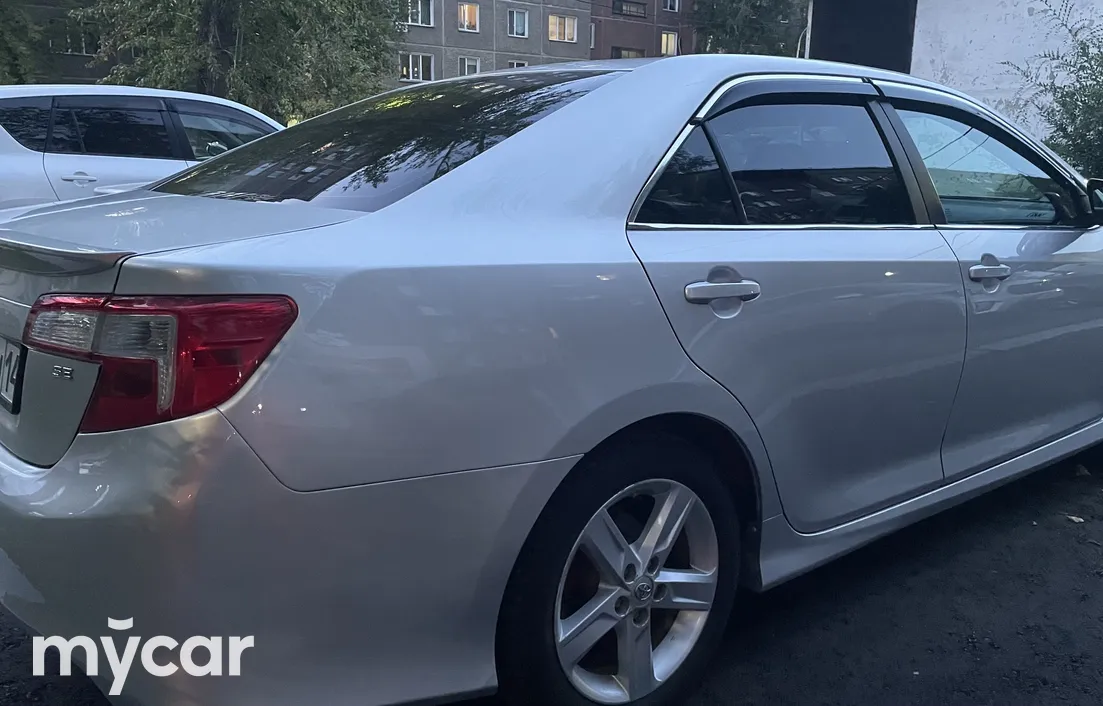 Toyota Camry 2014