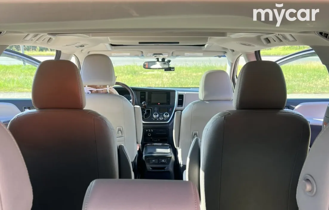 Toyota Sienna 2017