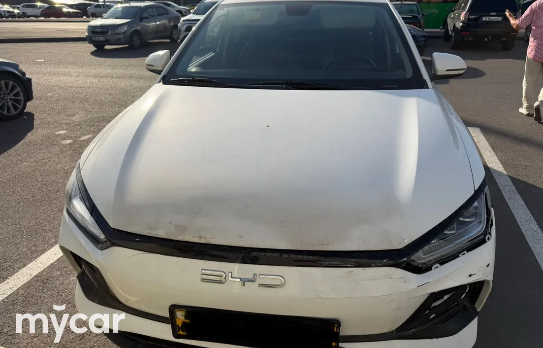 BYD e2 2024