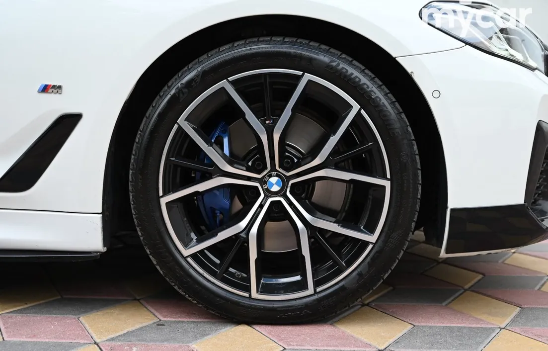 BMW 5 серия 2022