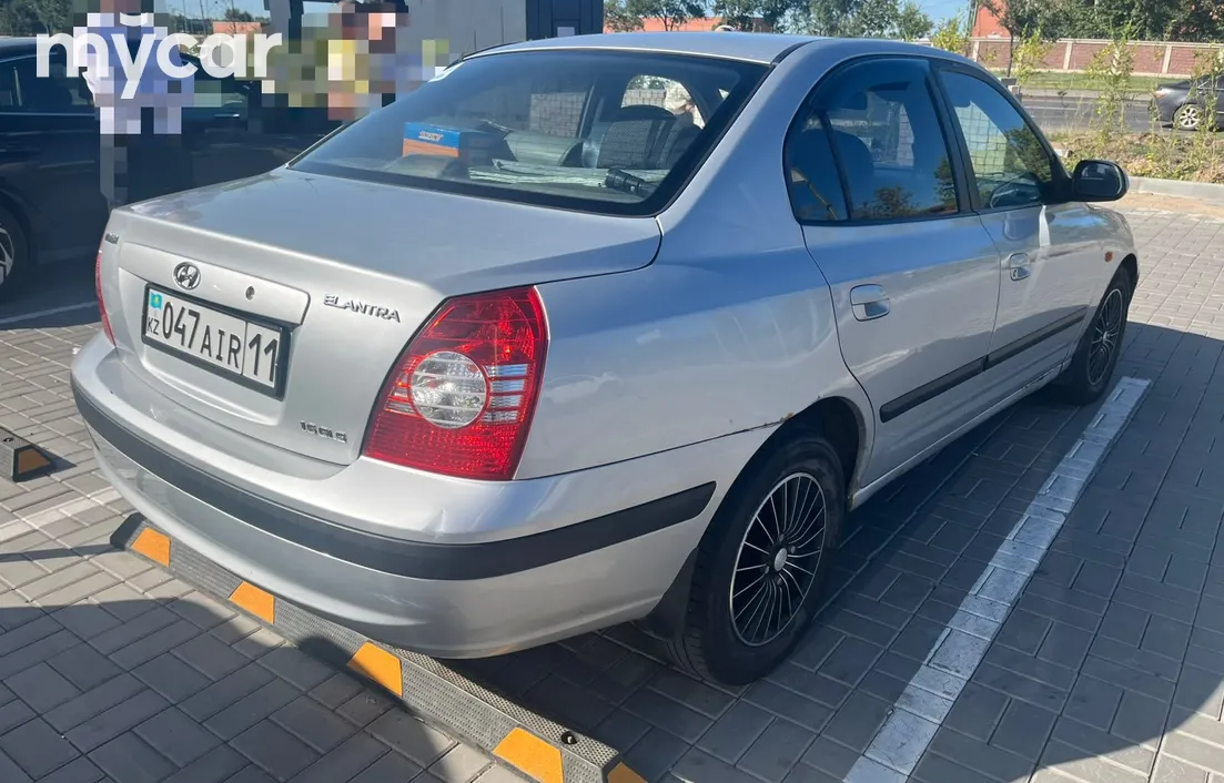 Hyundai Elantra 2004