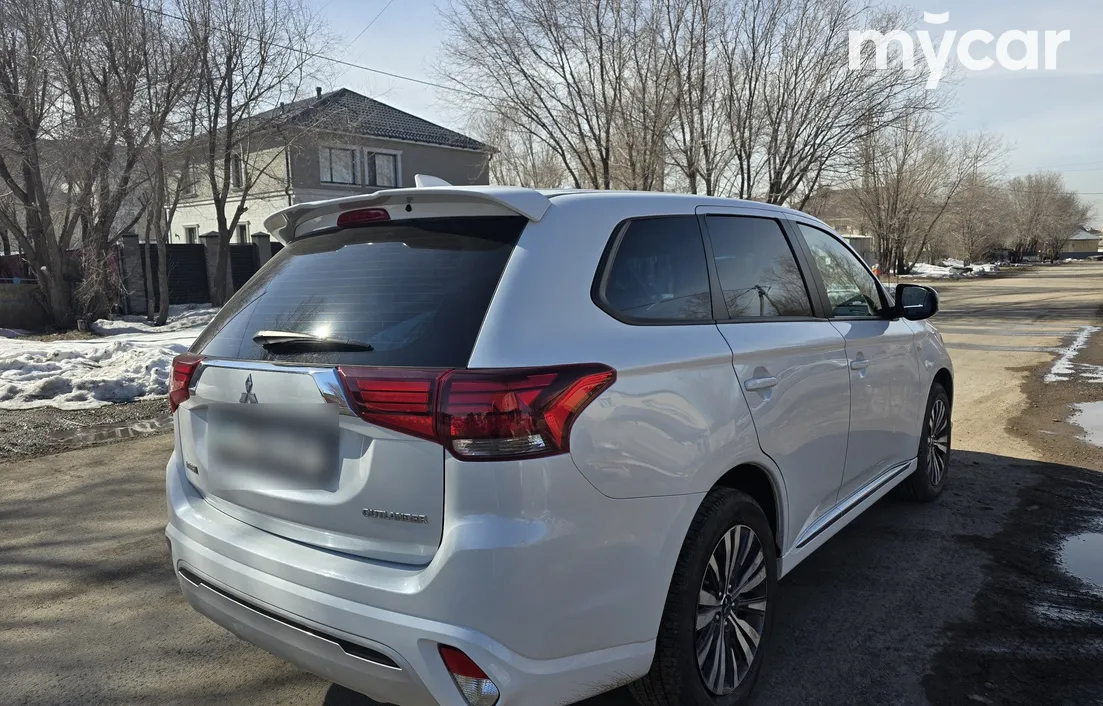 Mitsubishi Outlander 2022