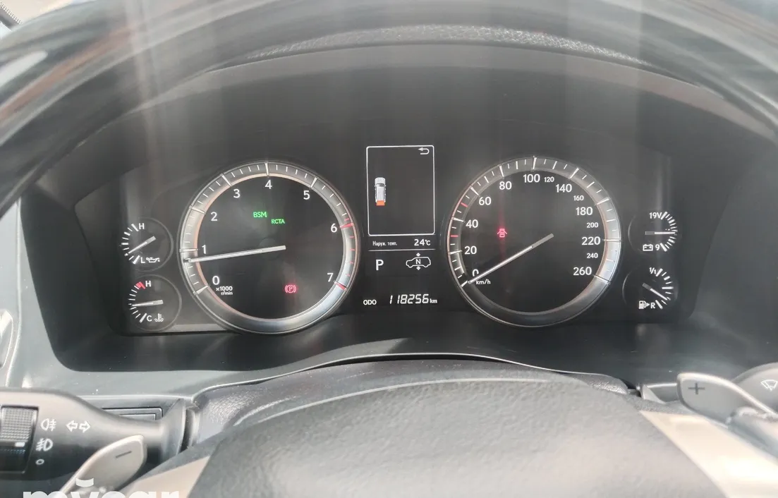 Lexus LX 2021