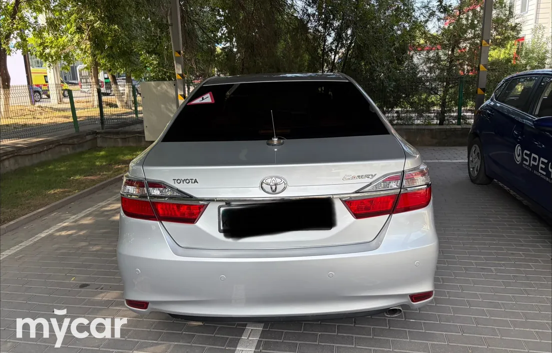 Toyota Camry 2015