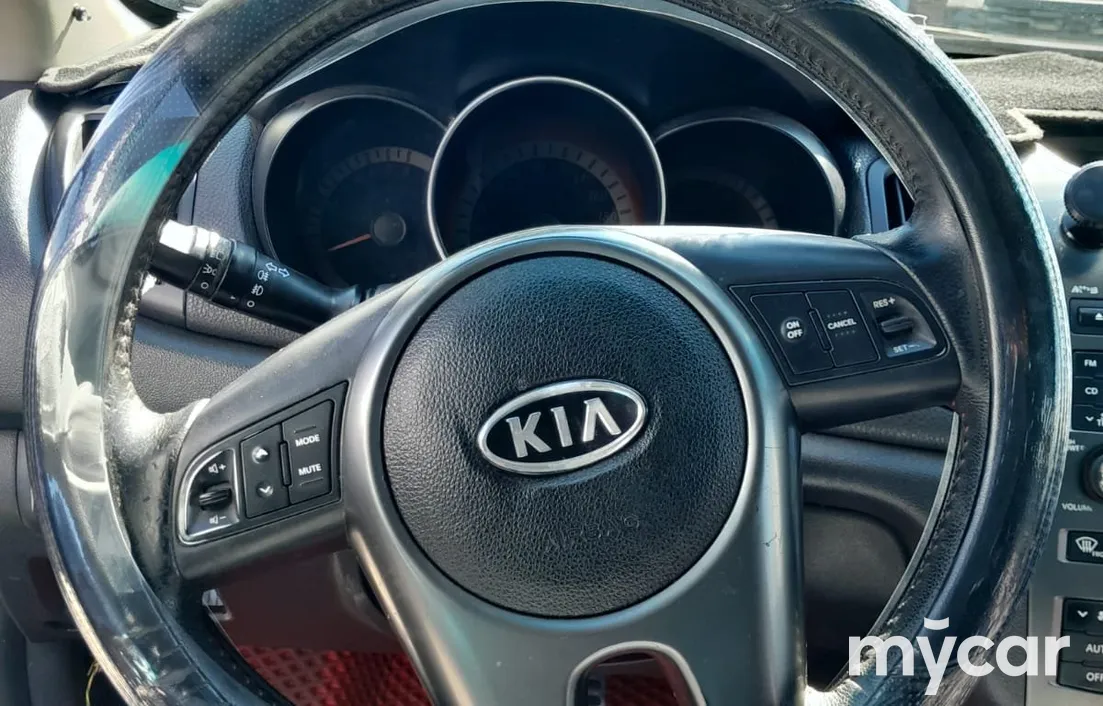 Kia Cerato 2012