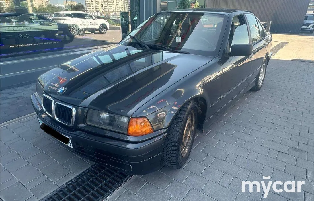 BMW 3 серия 1992