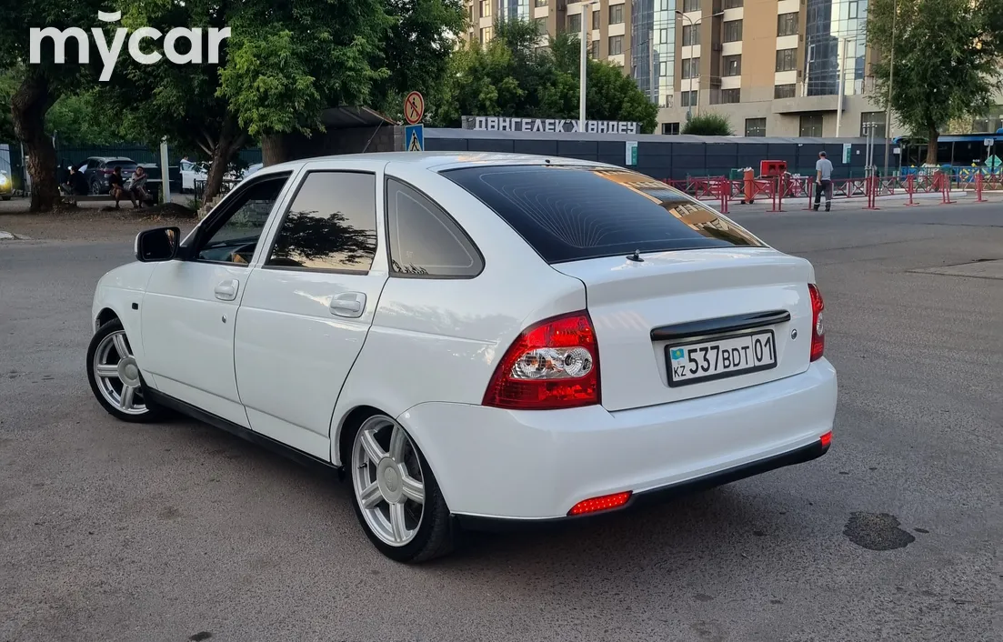 LADA Priora 2013