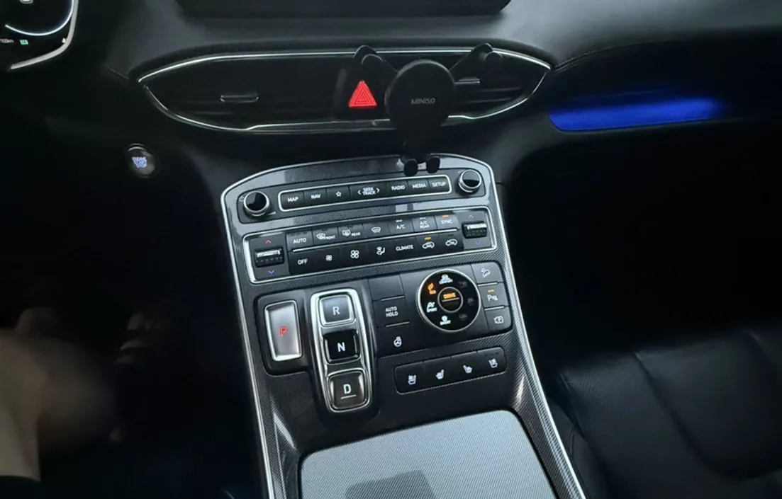 Hyundai Santa Fe 2023