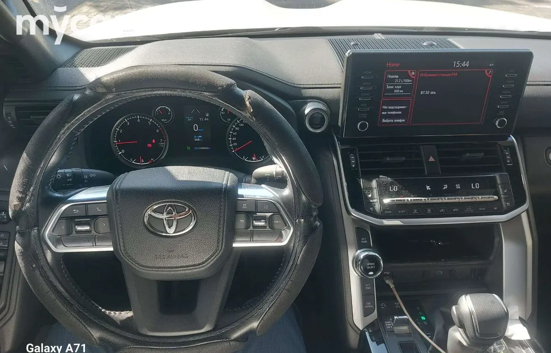 Toyota Land Cruiser 300 2022