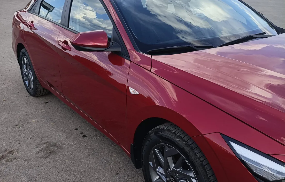 Hyundai Elantra 2025