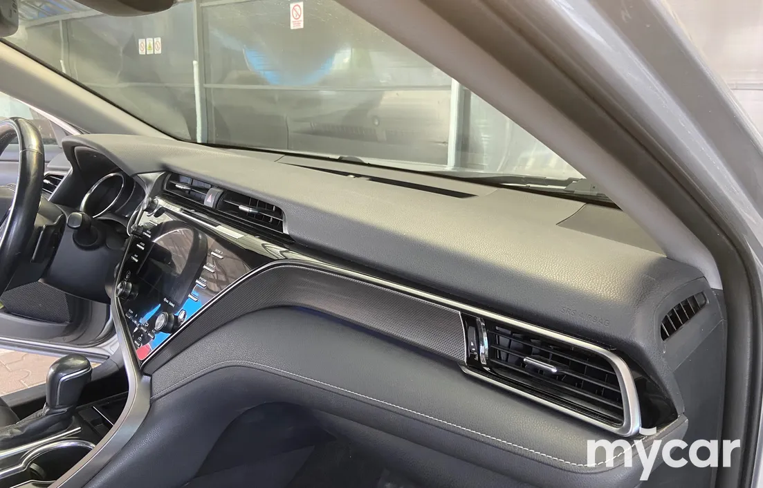 Toyota Camry 2019