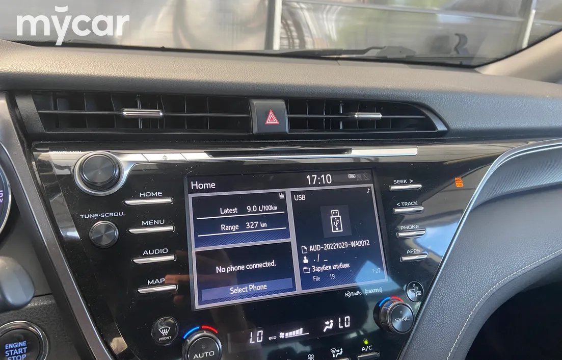 Toyota Camry 2019