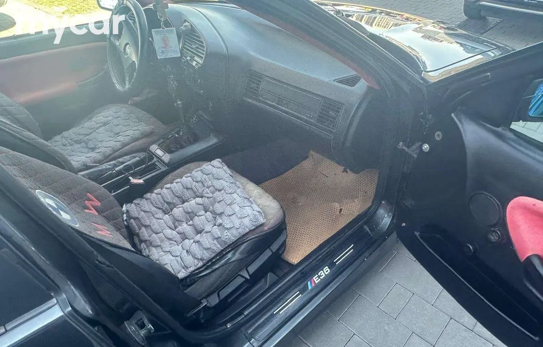 BMW 3 серия 1992