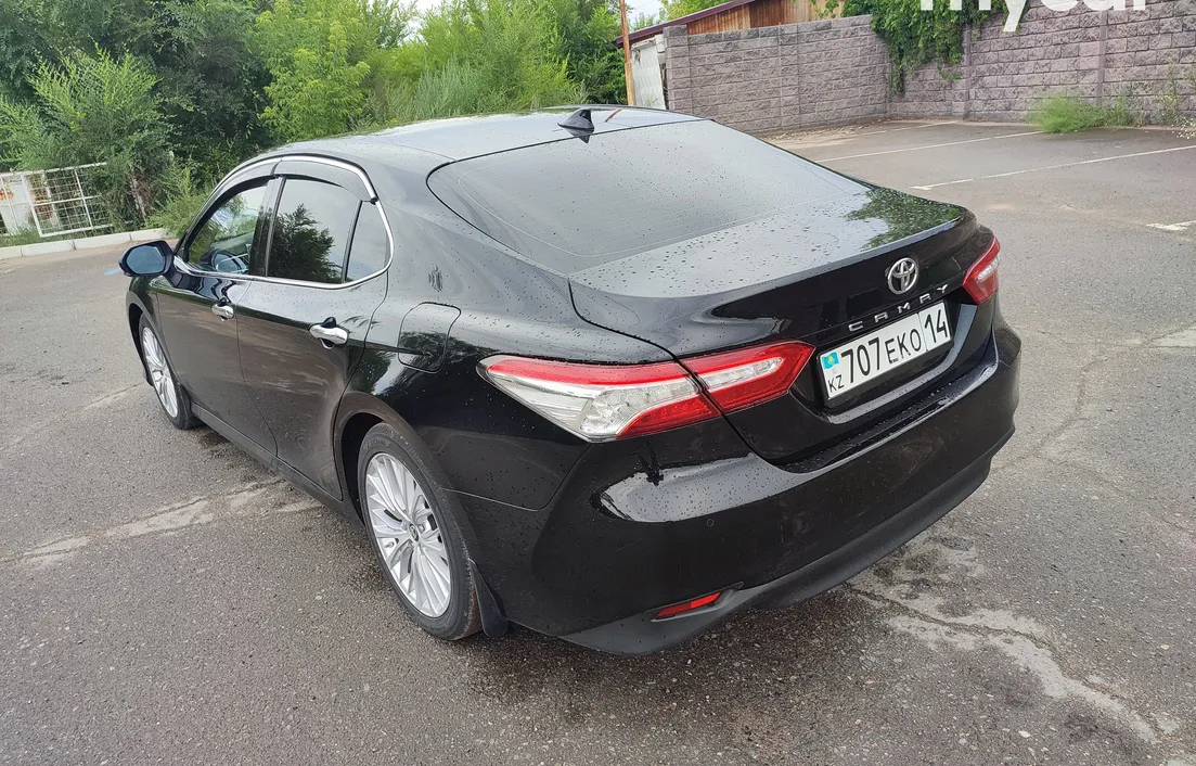 Toyota Camry 2020