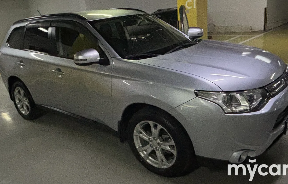Mitsubishi Outlander 2013