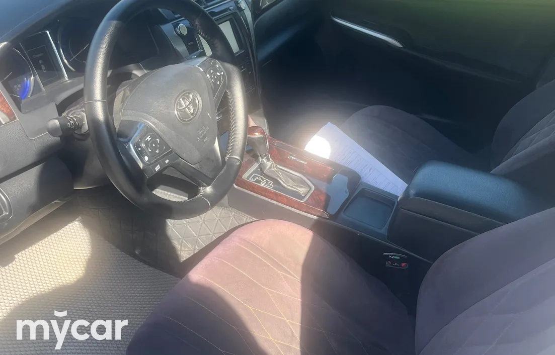 Toyota Camry 2017