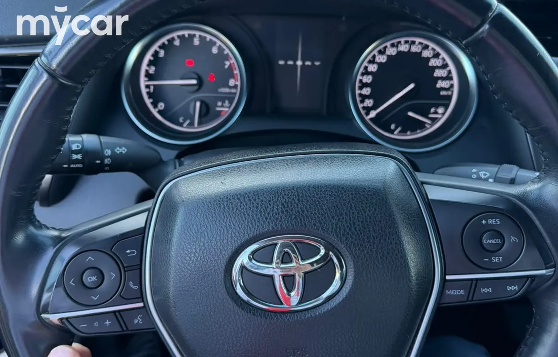 Toyota Camry 2022
