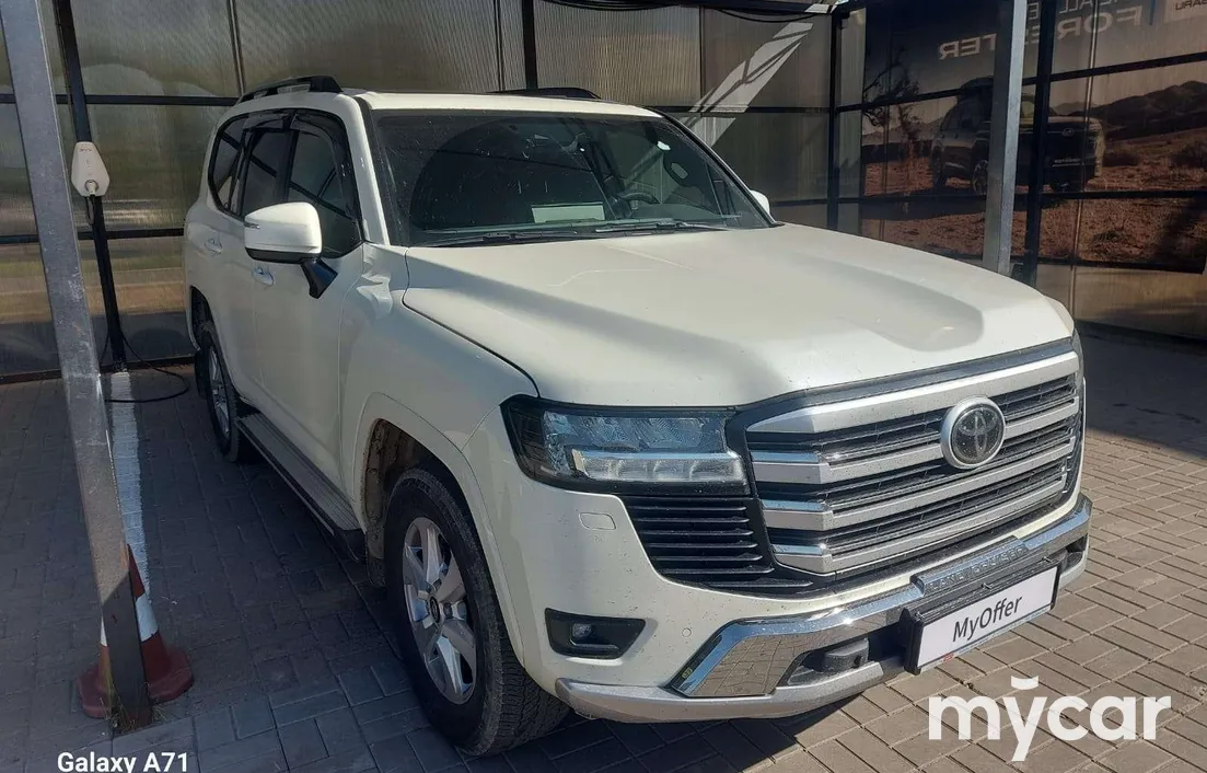 Toyota Land Cruiser 300 2022