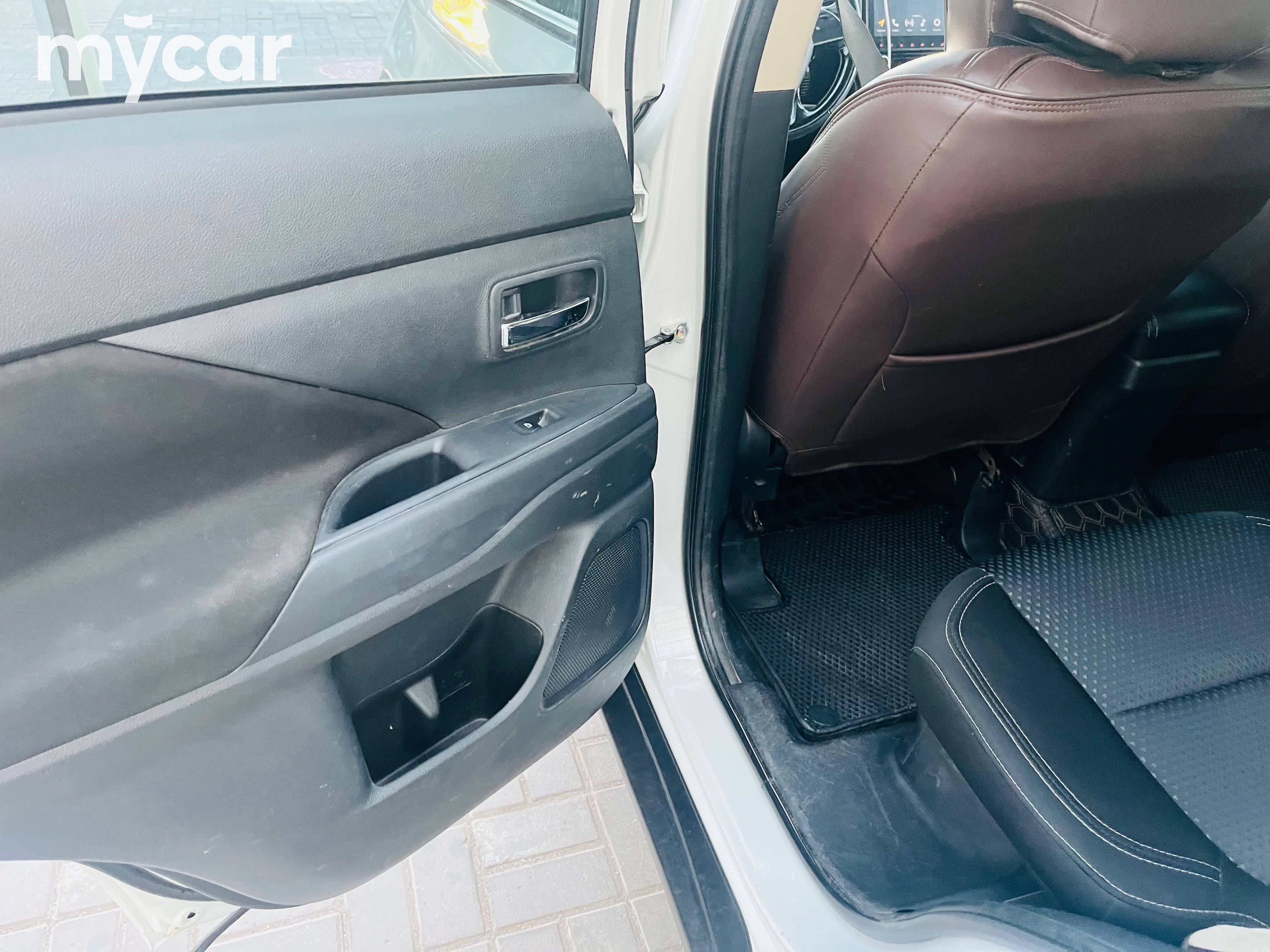 Mitsubishi Outlander 2021