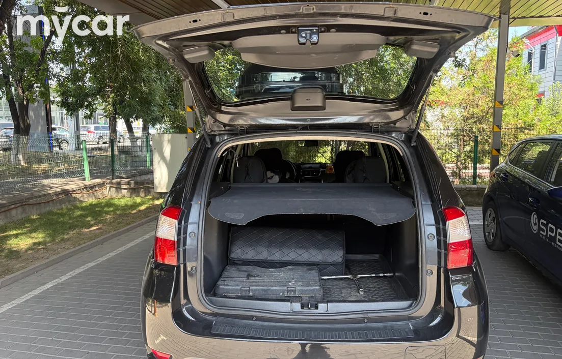 Nissan Terrano 2015