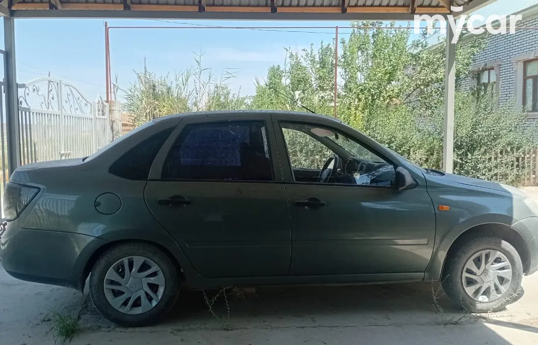 LADA Granta 2013
