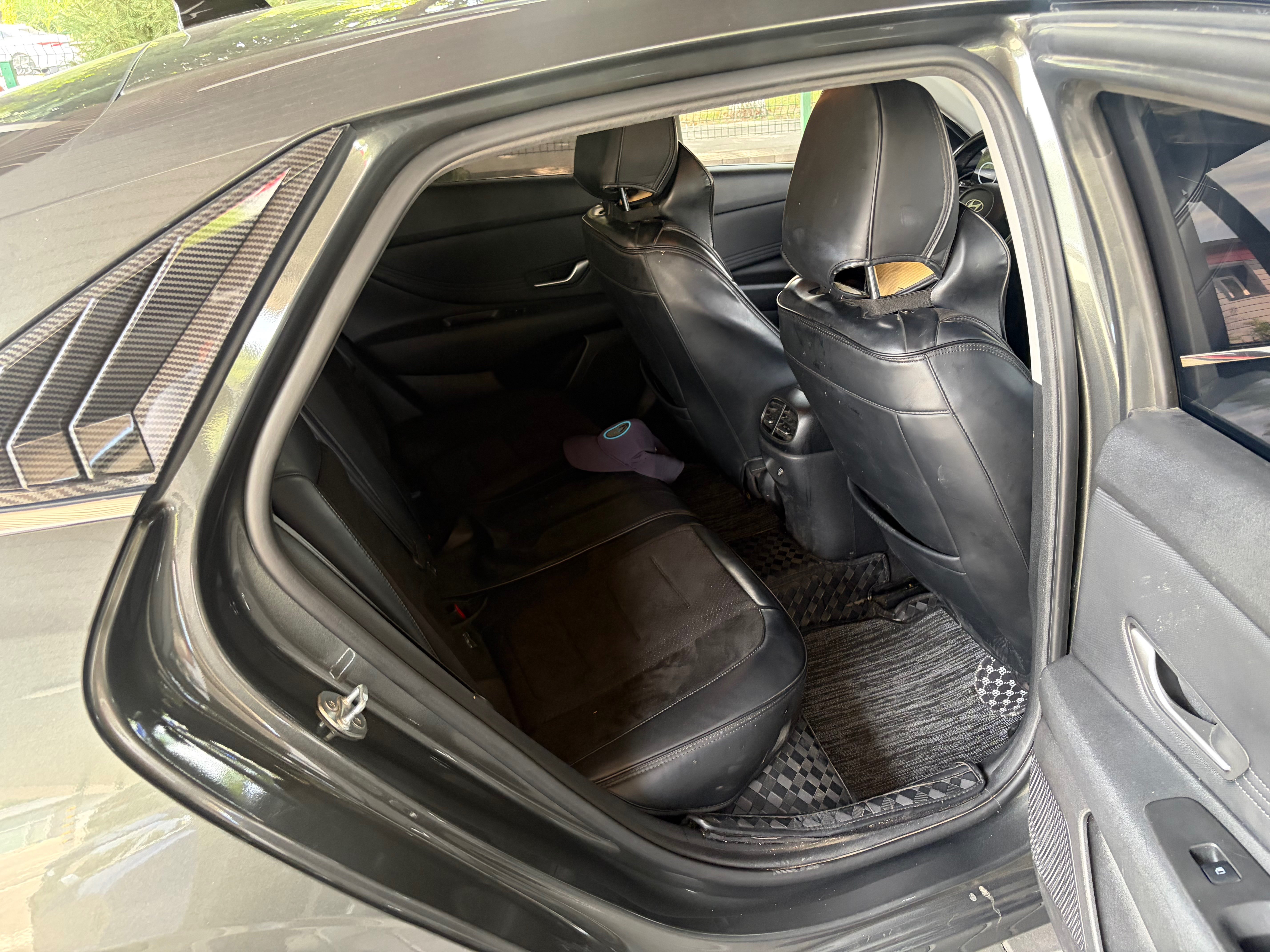 Hyundai Elantra 2024
