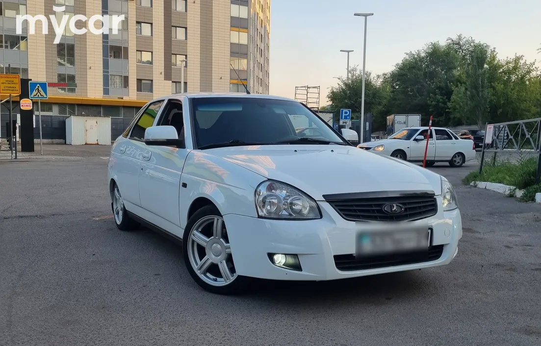 LADA Priora 2013