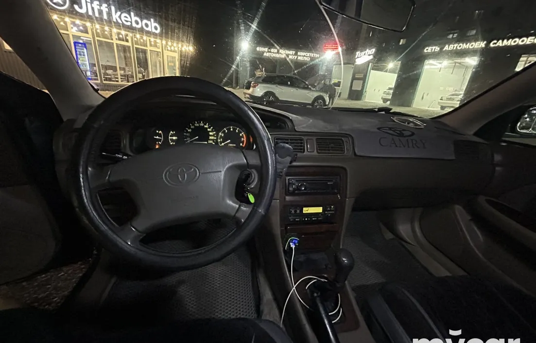 Toyota Camry 1999
