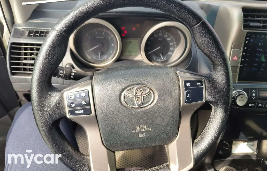 Toyota Land Cruiser Prado 2013