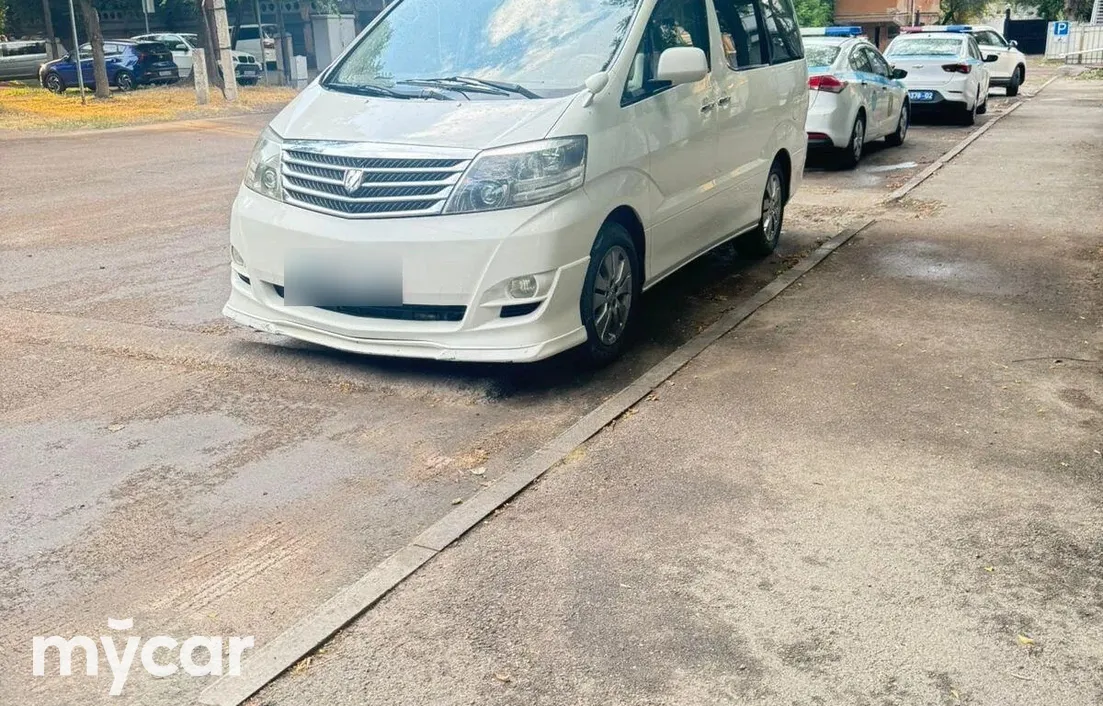 Toyota Alphard 2005