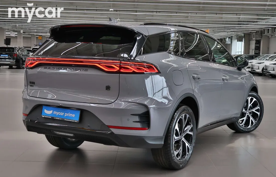 BYD Tang 2025