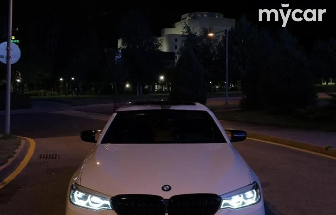 BMW 5 серия 2018