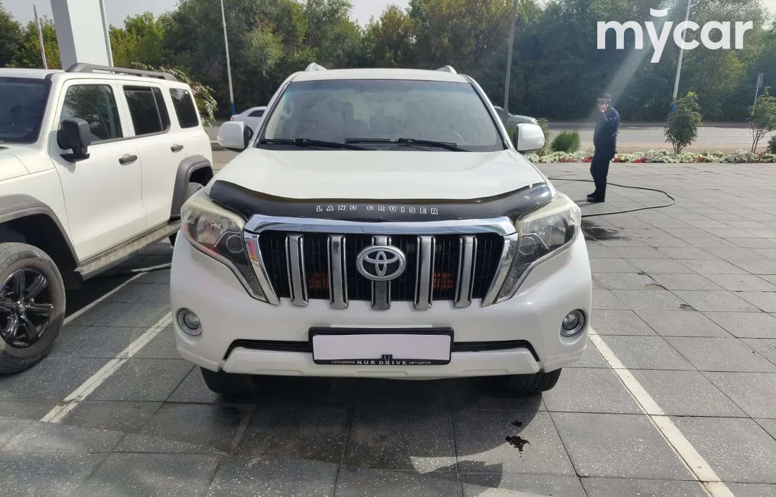 Toyota Land Cruiser Prado 2013