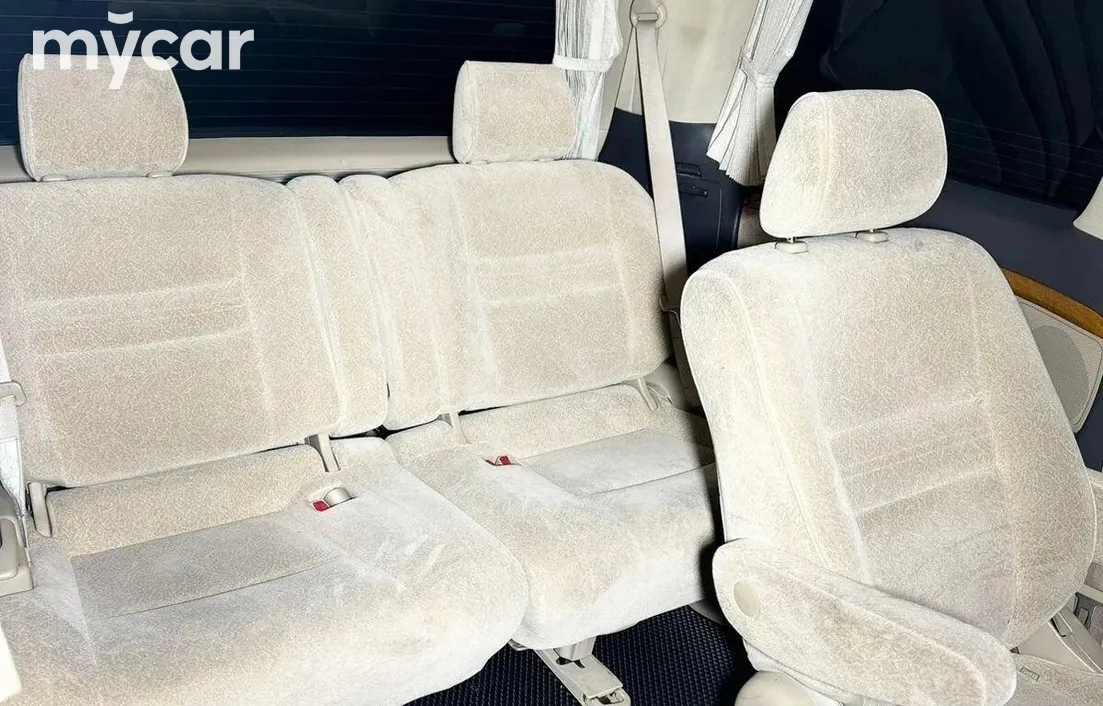 Toyota Alphard 2005