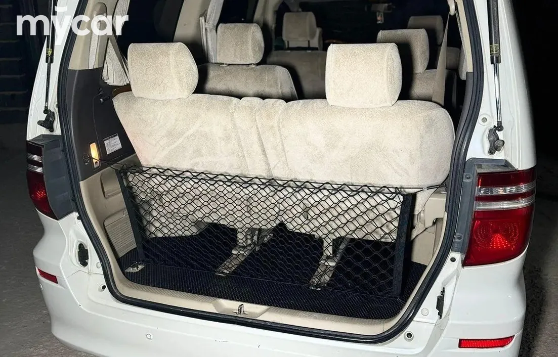 Toyota Alphard 2005