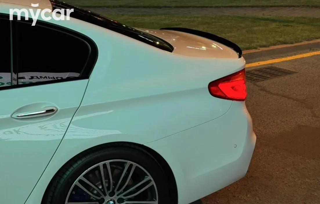 BMW 5 серия 2018
