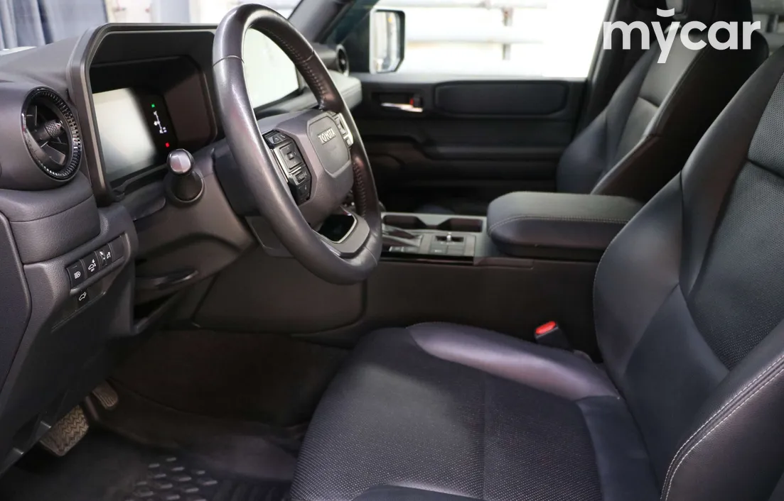Toyota Land Cruiser Prado 2024