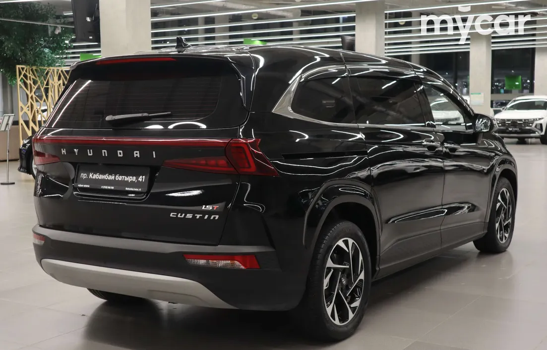Hyundai Custin 2024