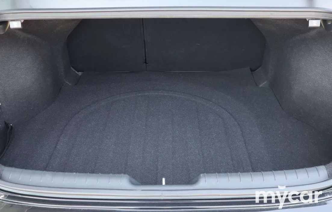Hyundai Elantra 2022