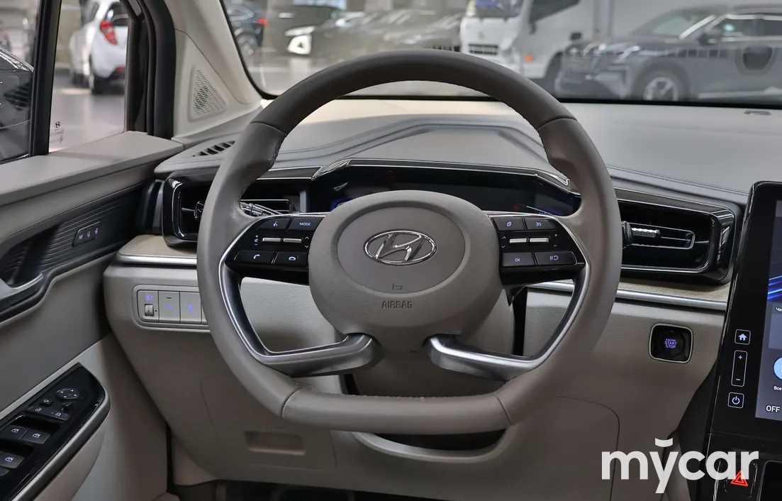 Hyundai Custin 2024