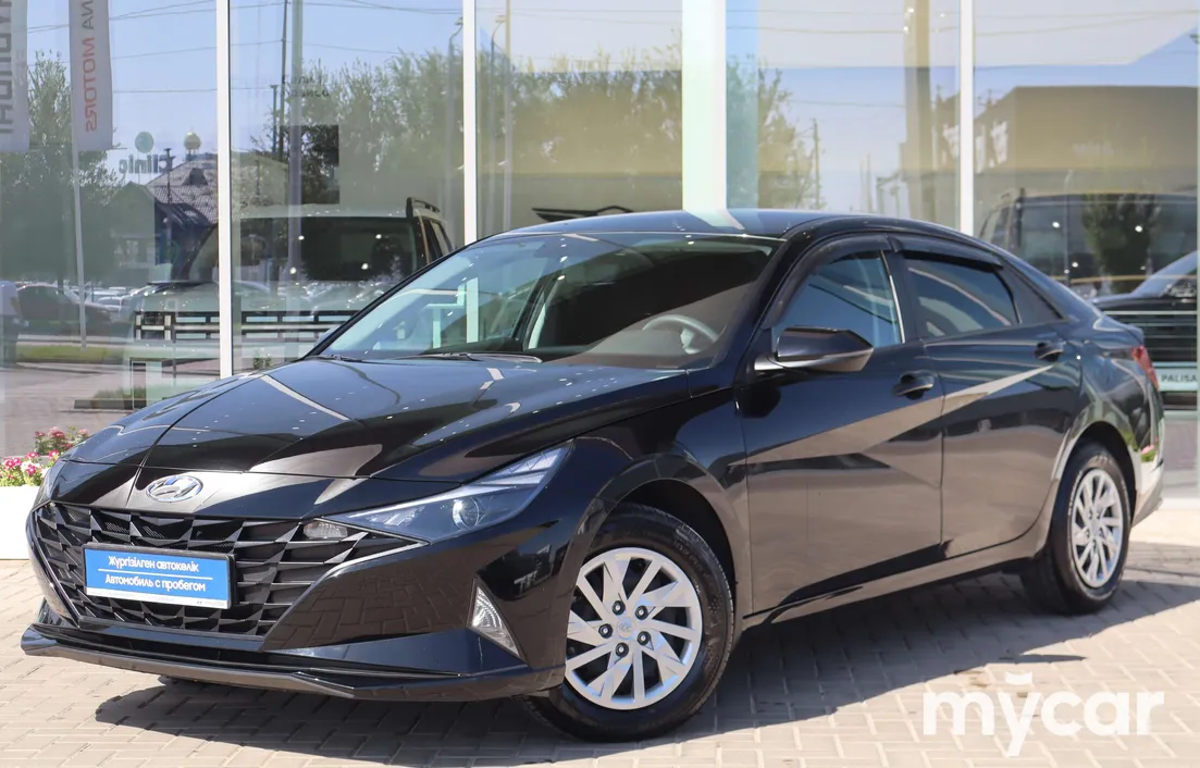 Hyundai Elantra 2022