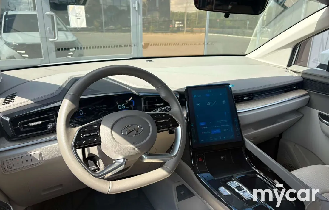 Hyundai Custin 2024