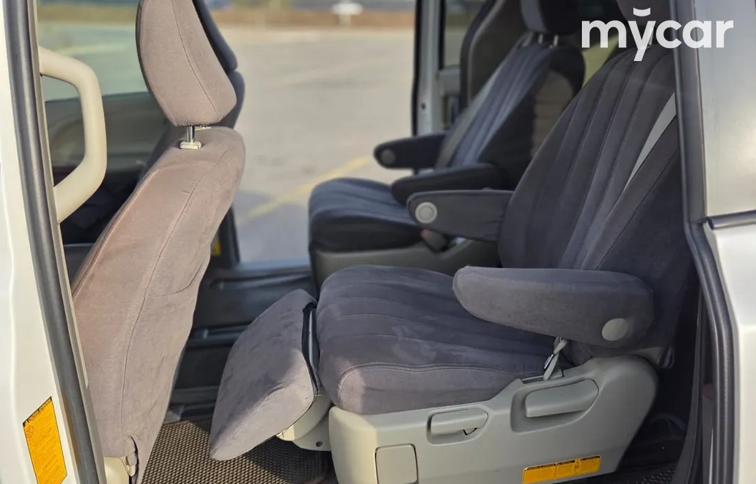 Toyota Sienna 2012