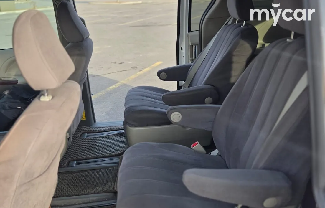 Toyota Sienna 2012