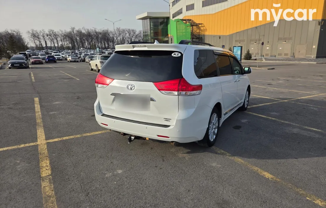 Toyota Sienna 2012