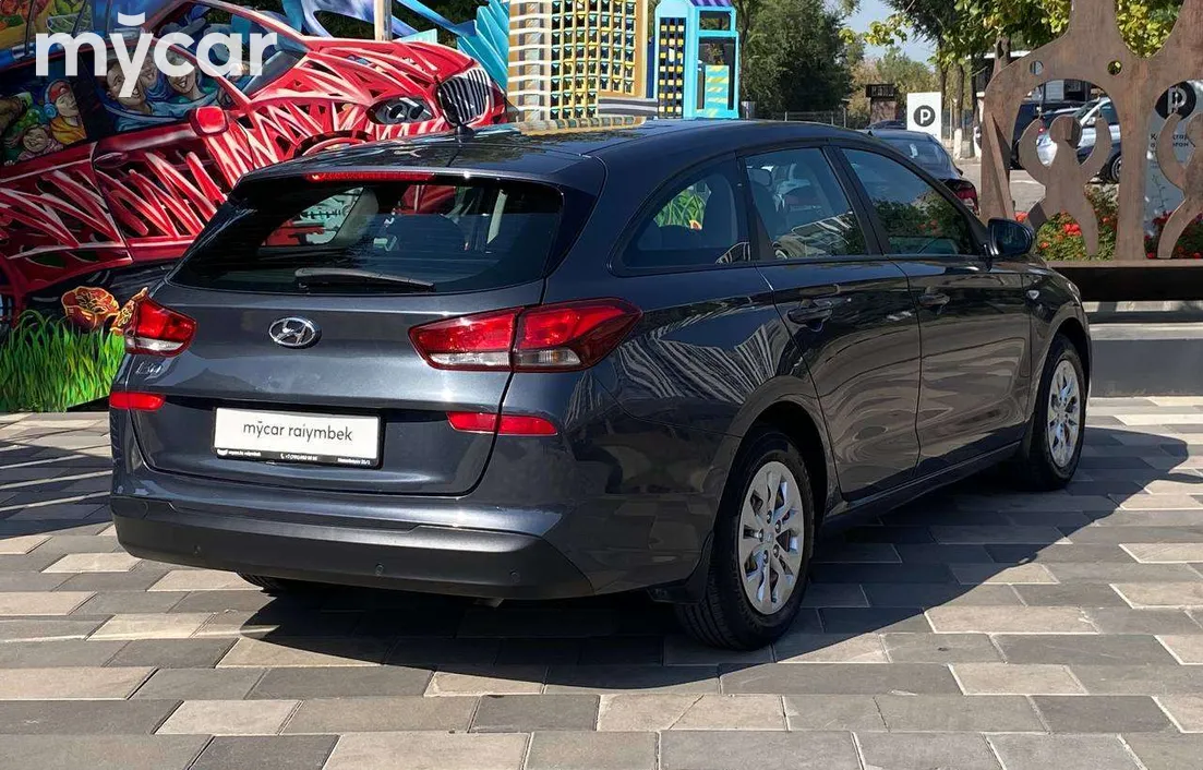 Hyundai i30 2022