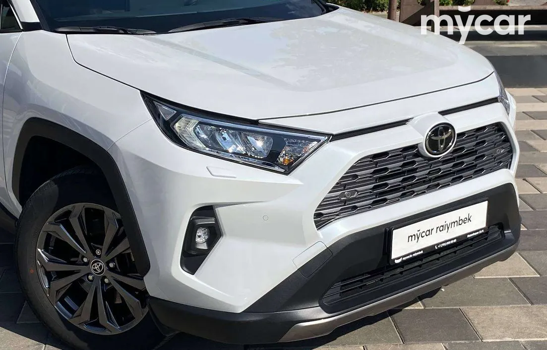 Toyota RAV4 2025