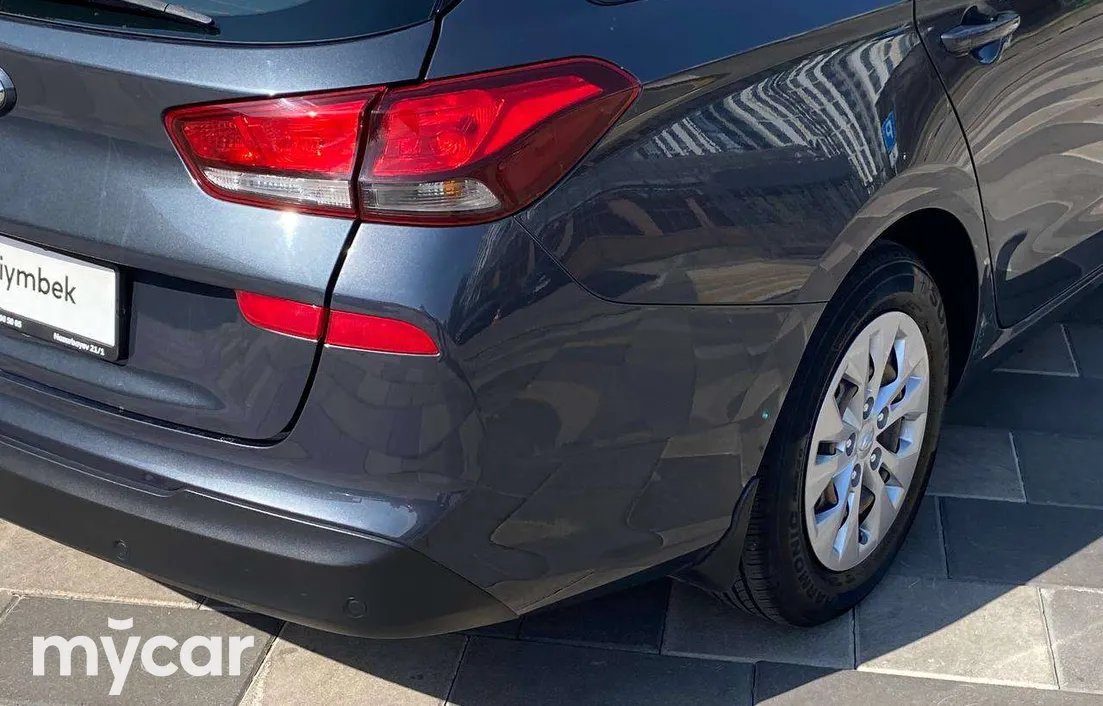 Hyundai i30 2022